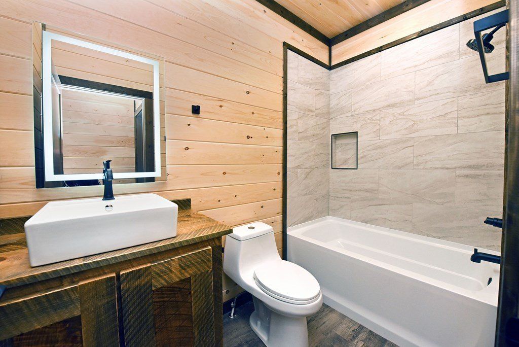 391 Crabapple Lane. Mineral Bluff, GA 30559