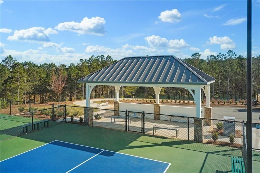 808 Lakemont Drive. Canton, GA 30114