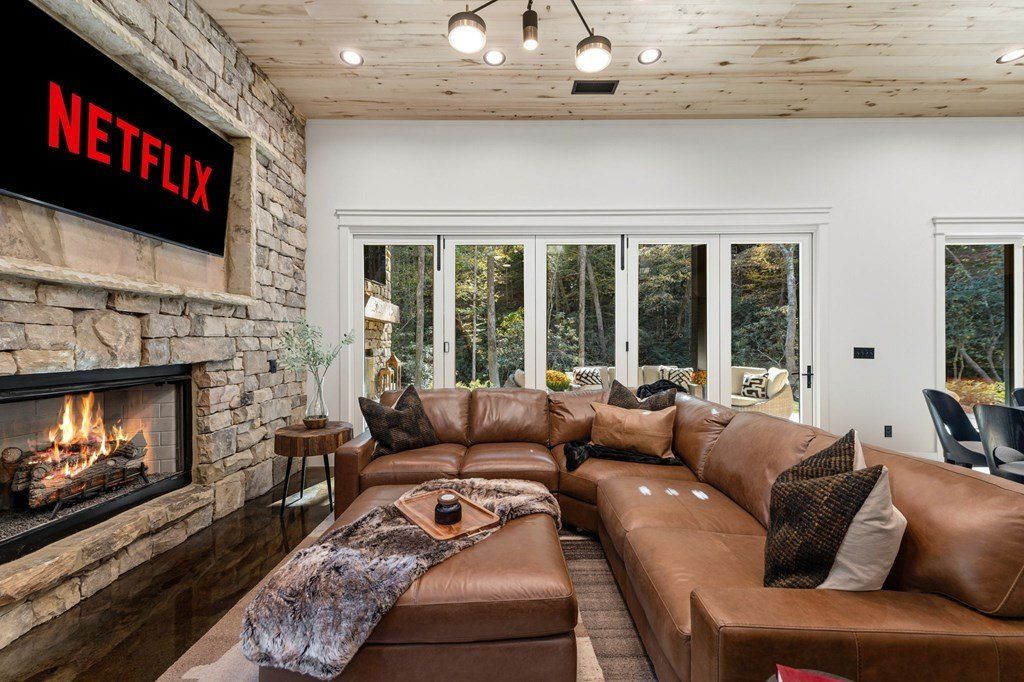 156 Horatio Drive. Blue Ridge, GA 30513