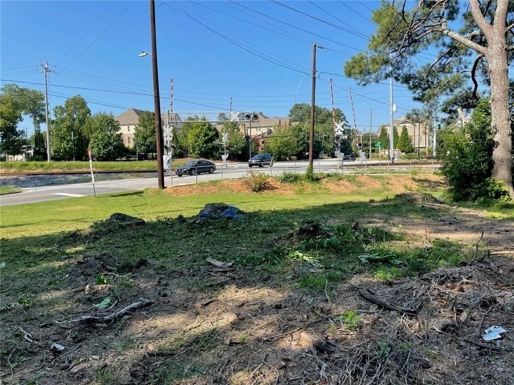 Hawthorne Avenue. Smyrna, GA 30080