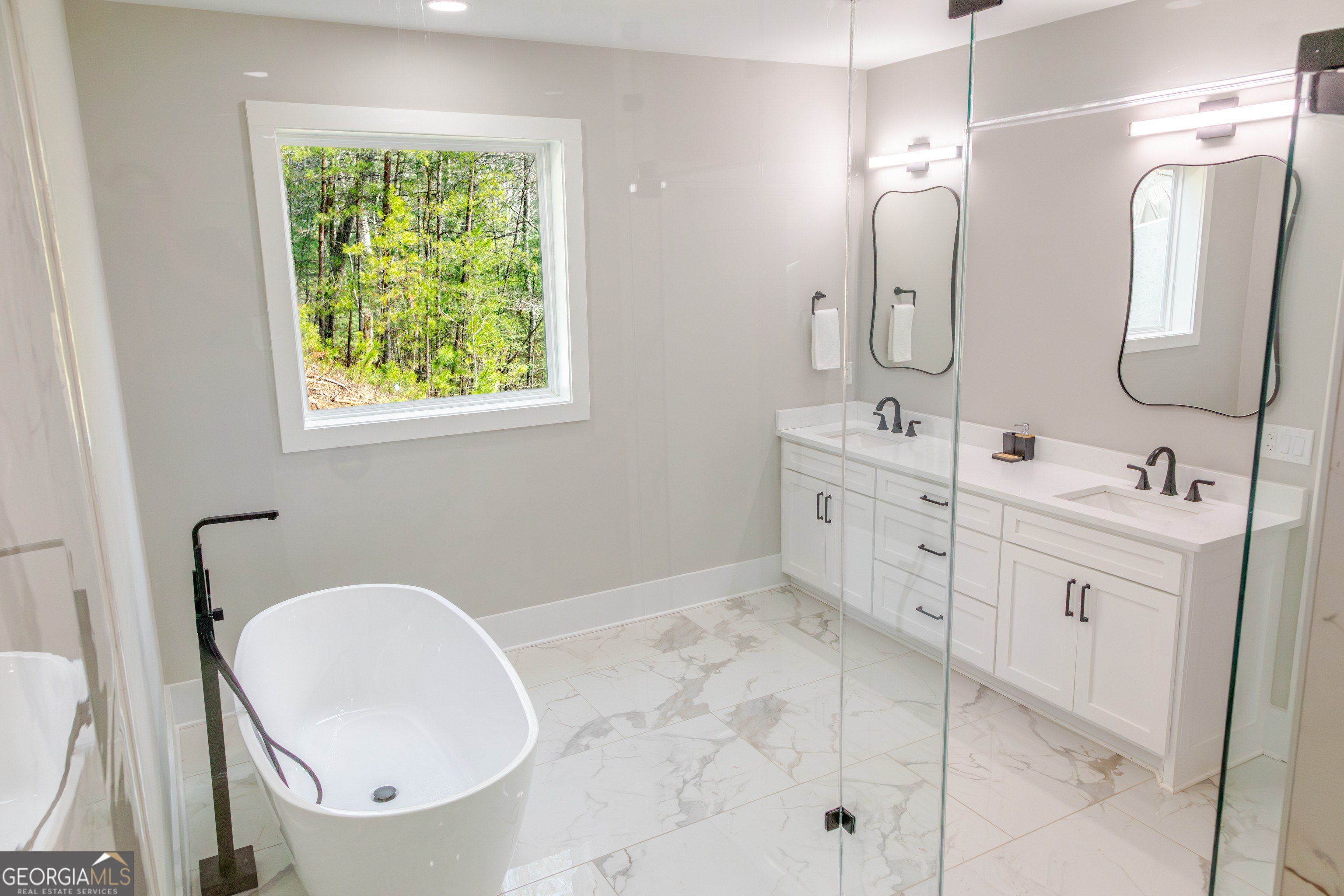 361 Sportarten Strasse. Helen, GA 30545