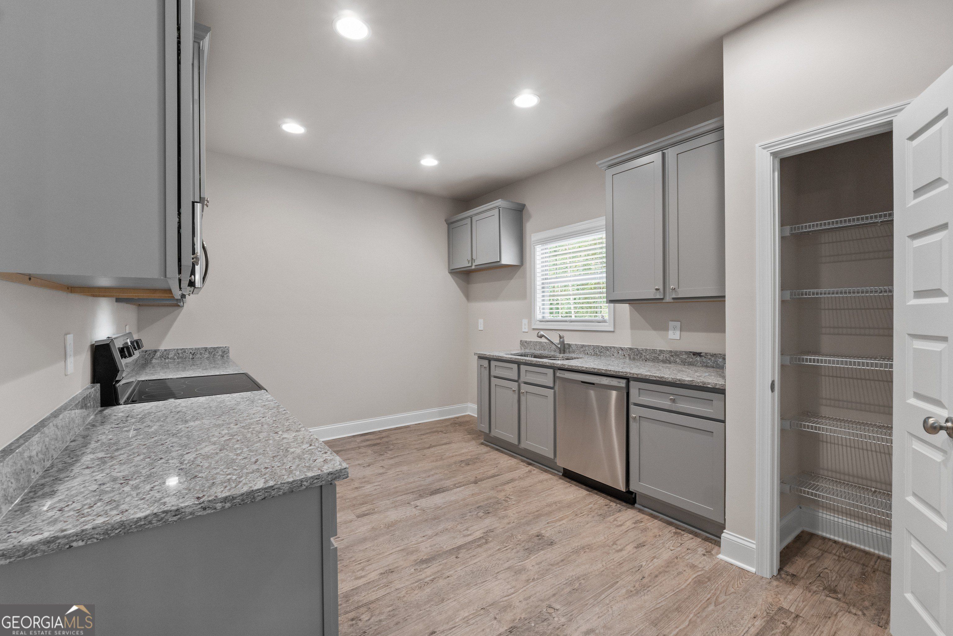 859 Crescent Lane. Griffin, GA 30224