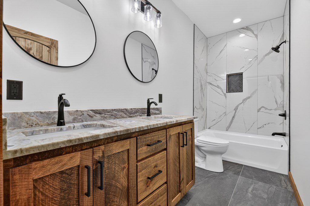 191 Bent Wood Lane. Blue Ridge, GA 30513