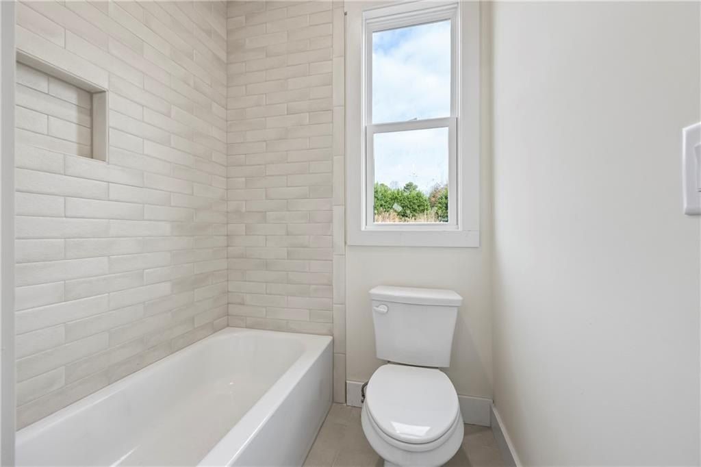 4312 Green Hill. Gainesville, GA 30506