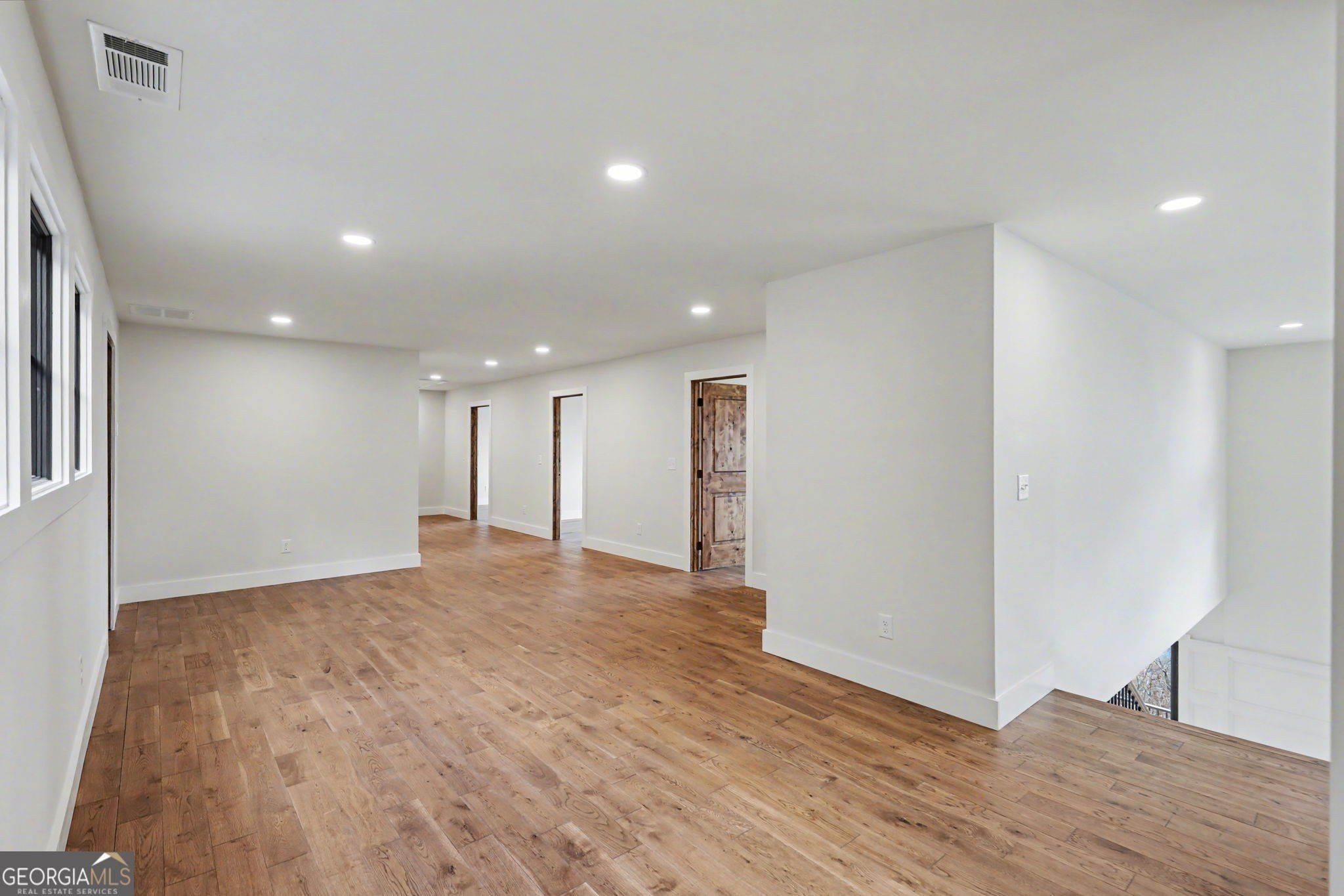 416 Winding View. Clayton, GA 30525