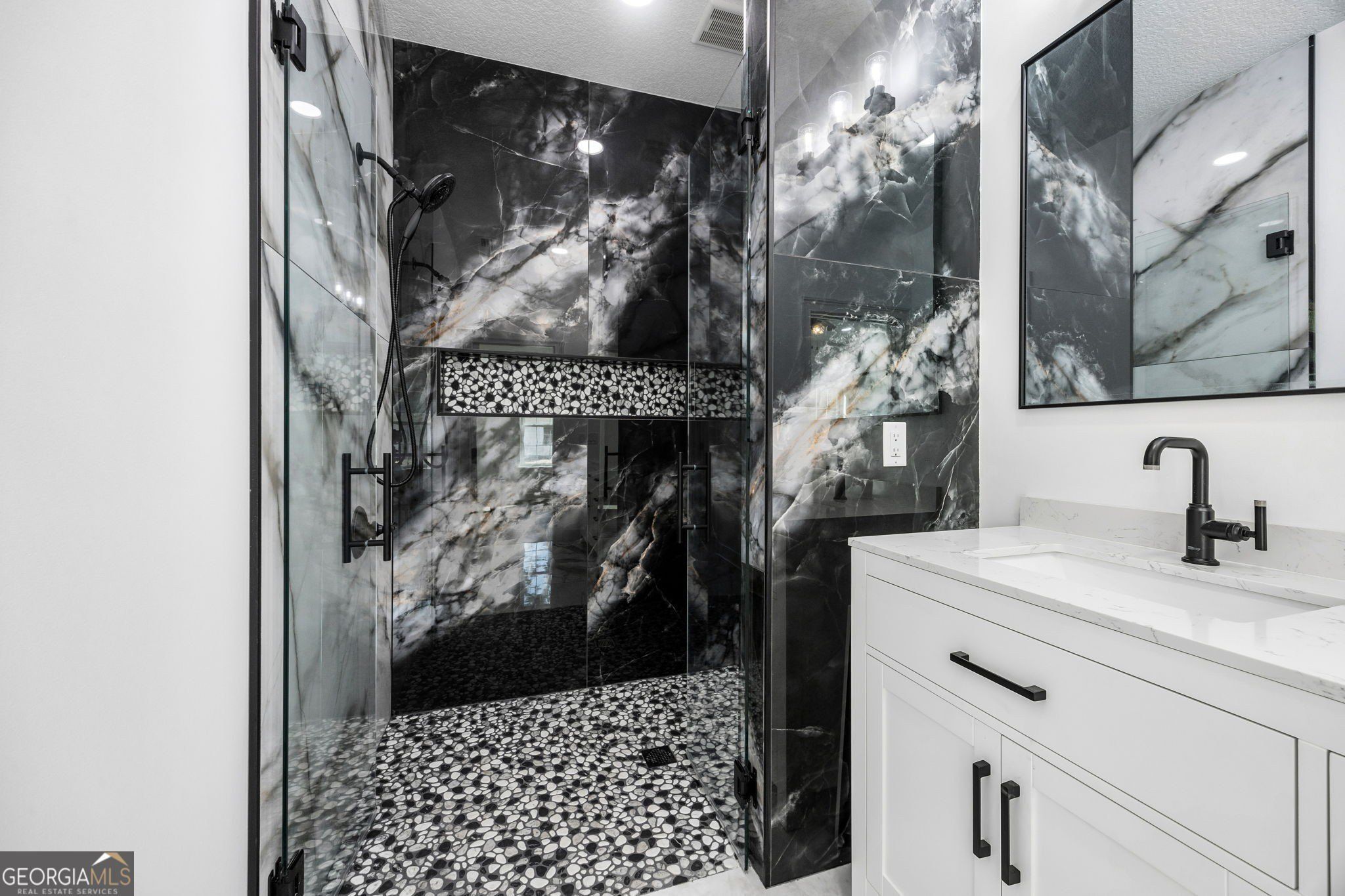 110 Robinson Street. Folkston, GA 31537