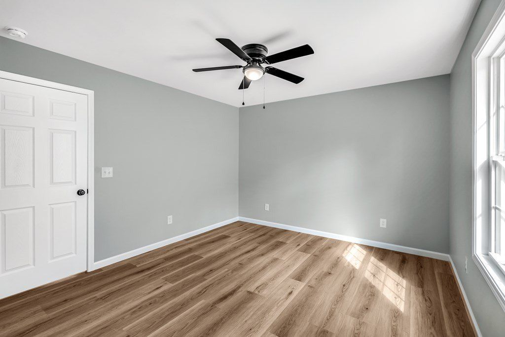 1624 Waring Road. Dalton, GA 30721