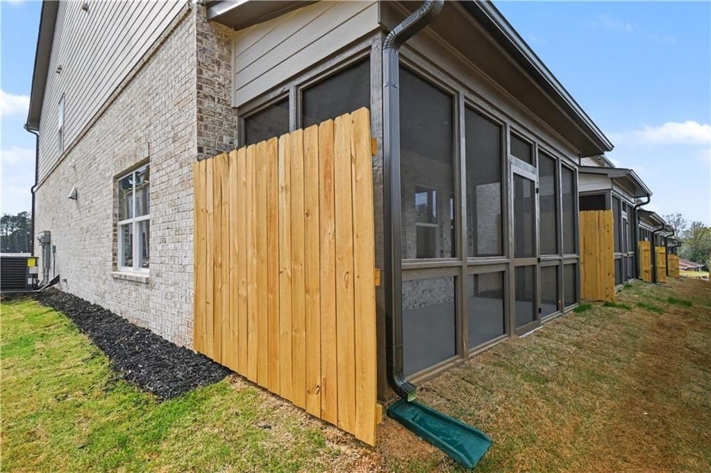 4310 Fern River Bend Unit 70. Norcross, GA 30093