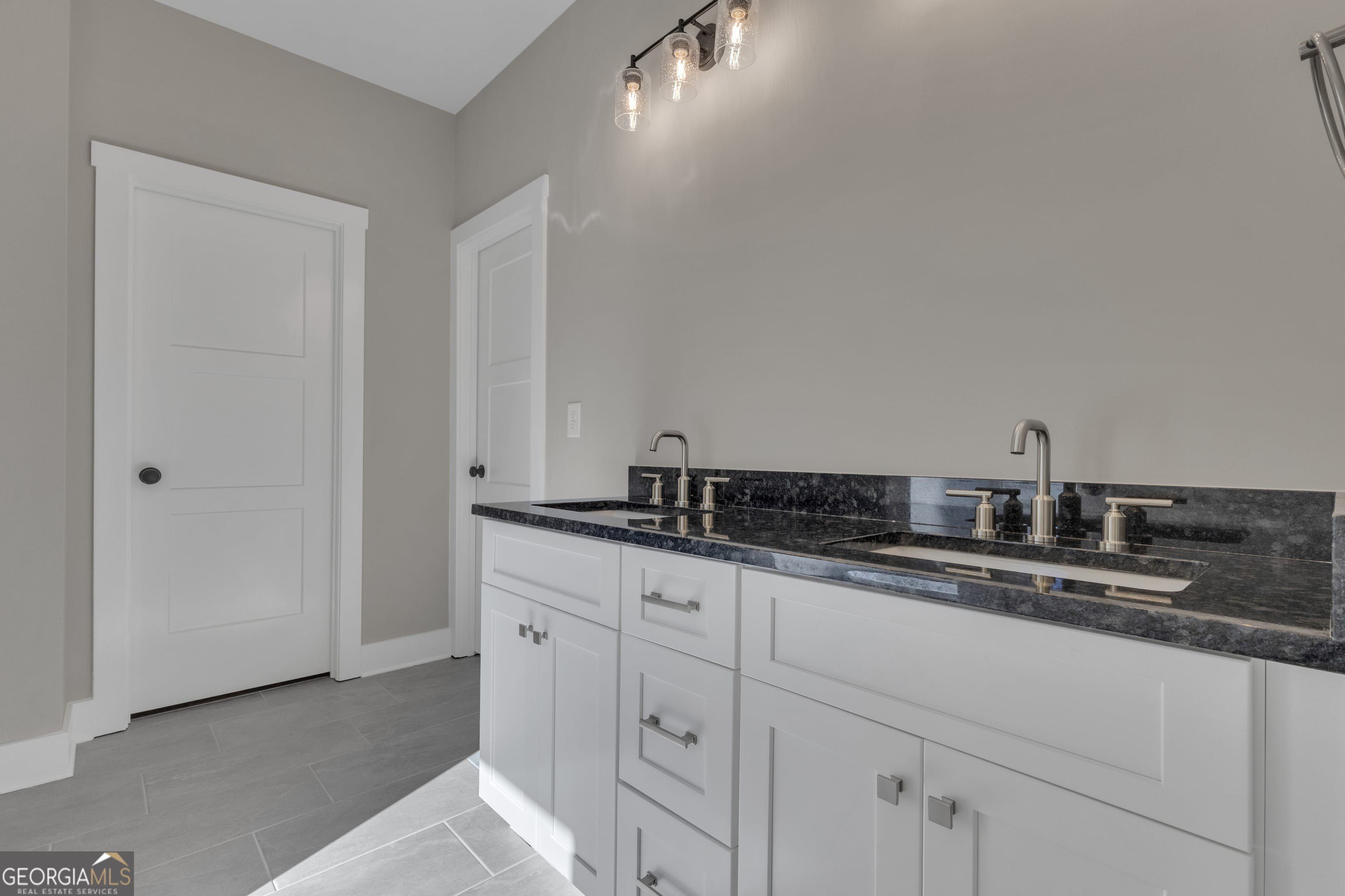 115 Seymour Place. Fayetteville, GA 30214