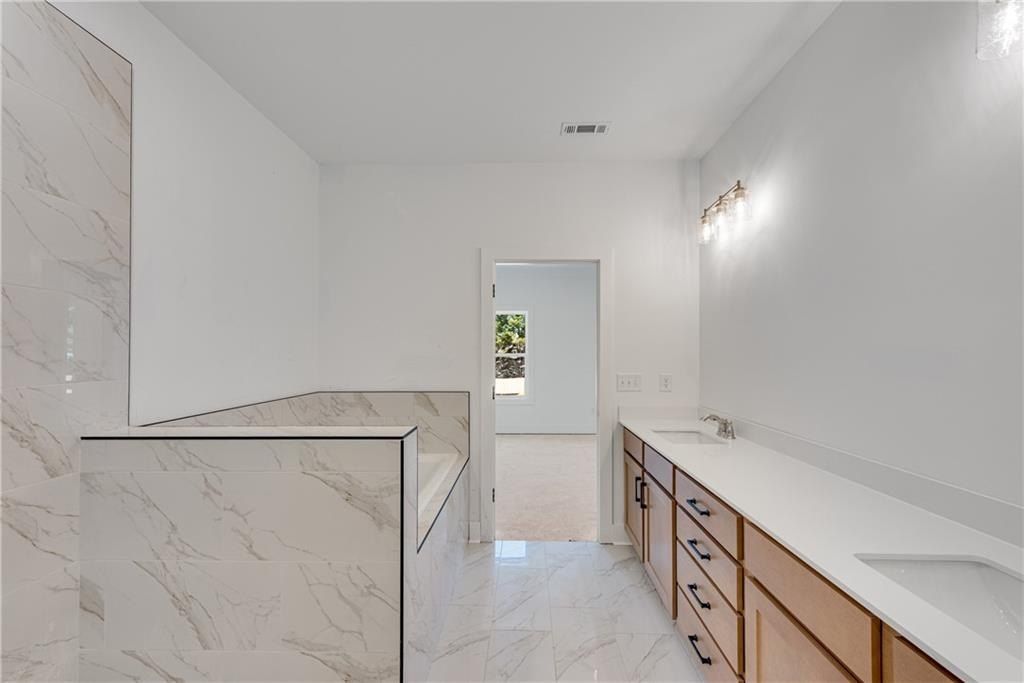 2733 Hallwood Lane. Suwanee, GA 30024