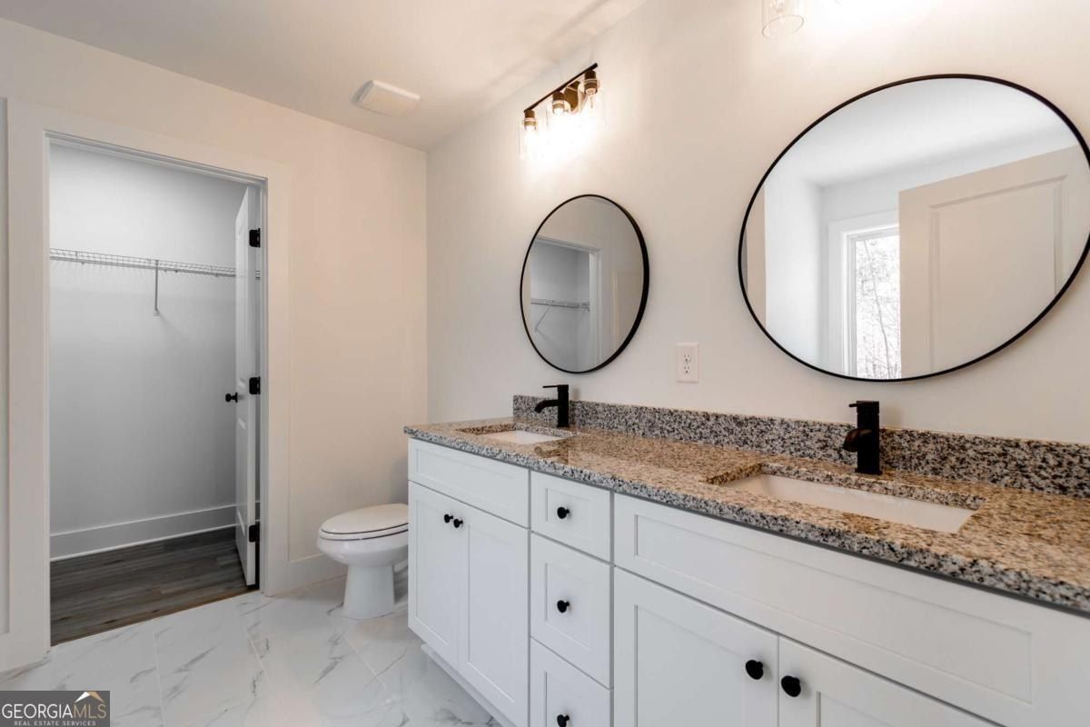7603 Beachwood Drive. Murrayville, GA 30564