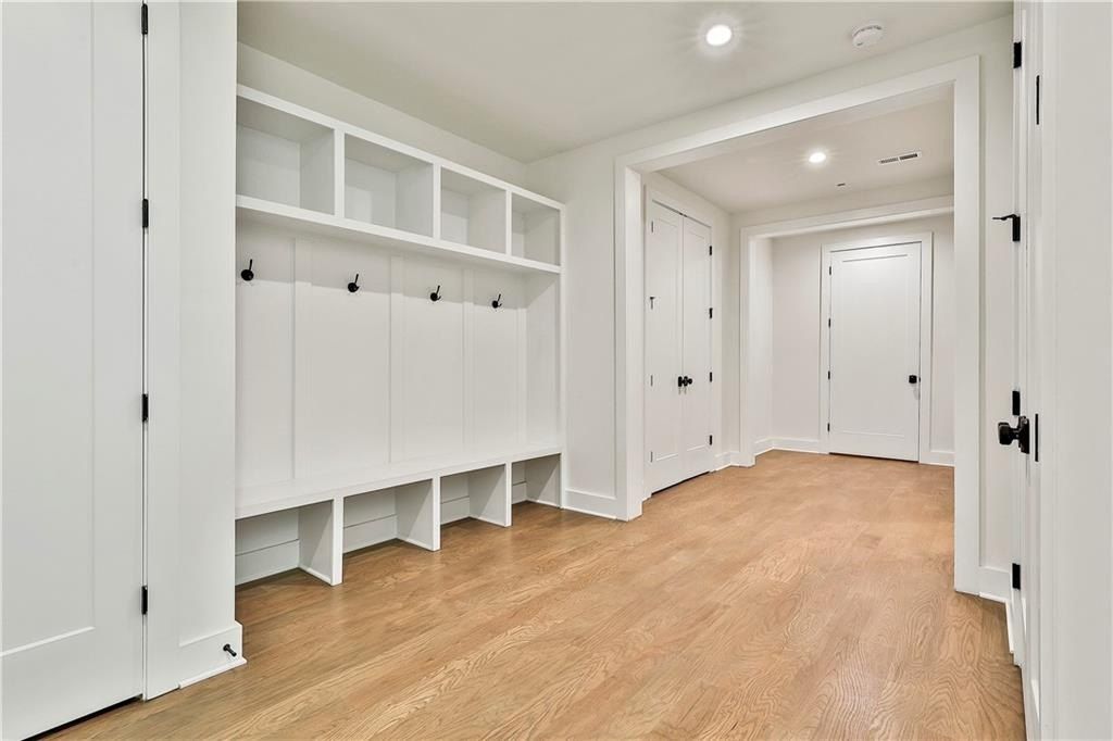 940 Laurel Brooke Avenue. Peachtree City, GA 30269