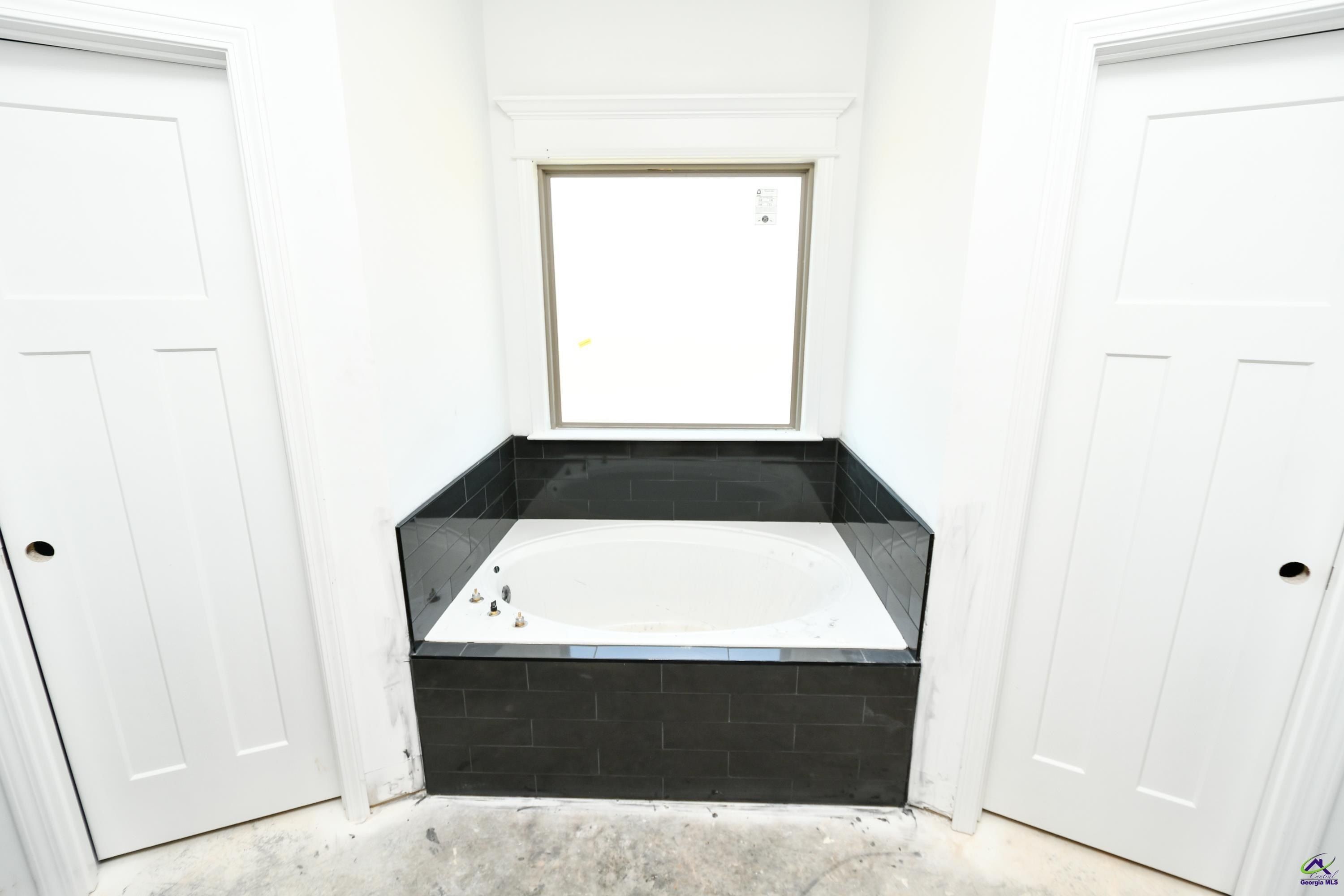 120 Early Drive. Byron, GA 31008