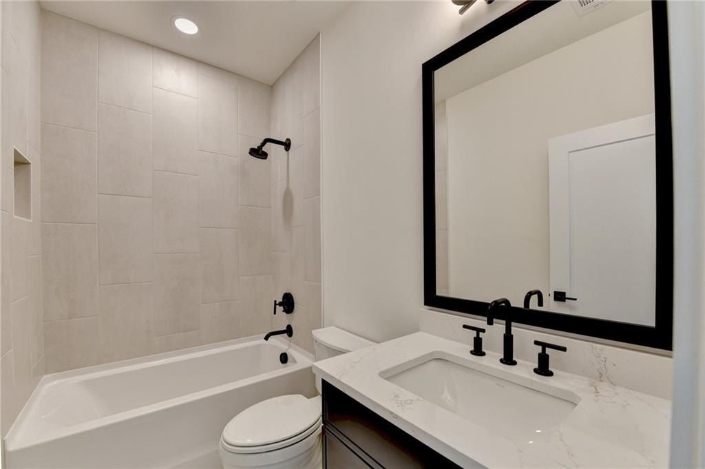 4275 Hawthorn Circle. Alpharetta, GA 30022