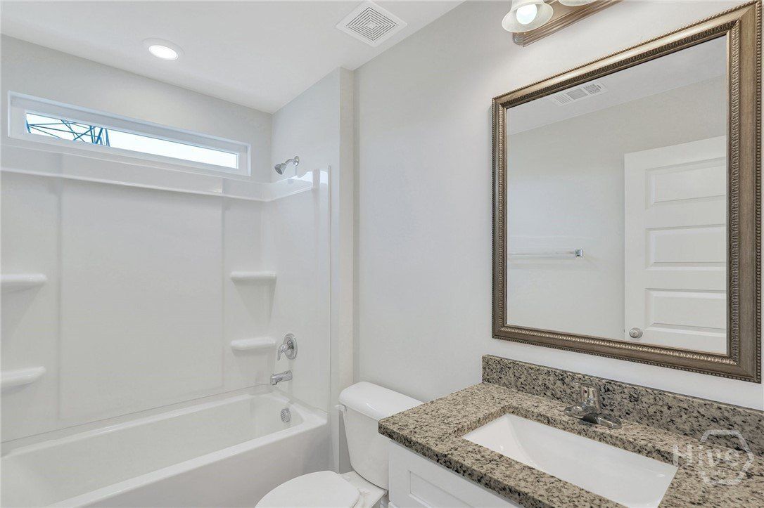 136 Stafford Loop. Richmond Hill, GA 31324