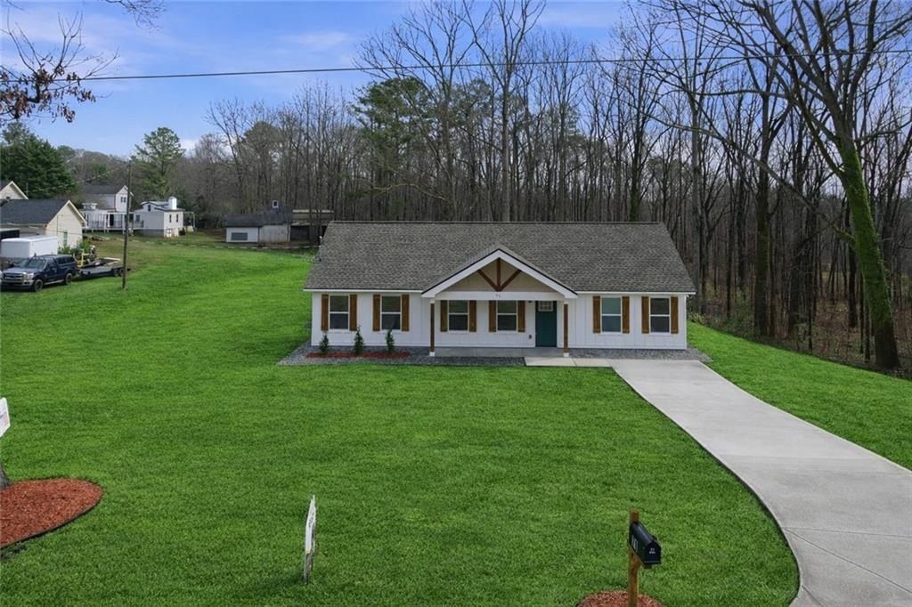 71 Old Teal Road. Hiram, GA 30141