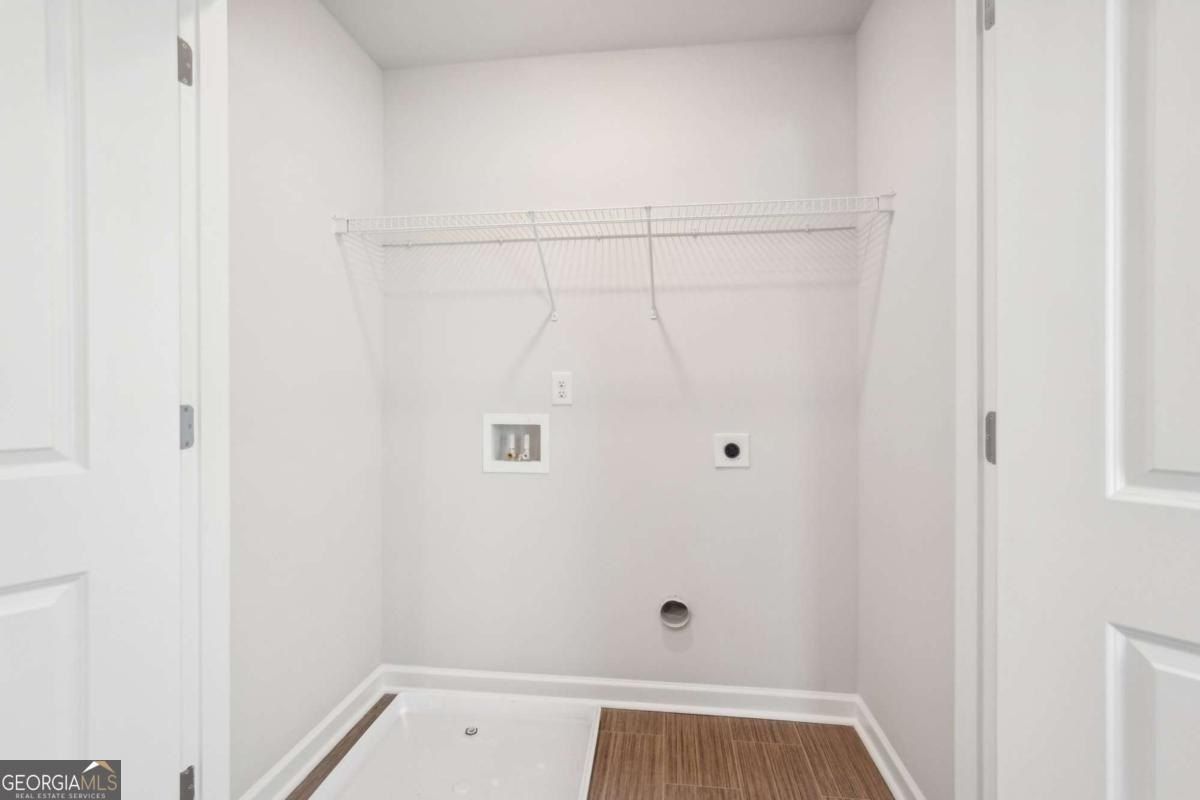 3016 Viewpark Circle. Conyers, GA 30013