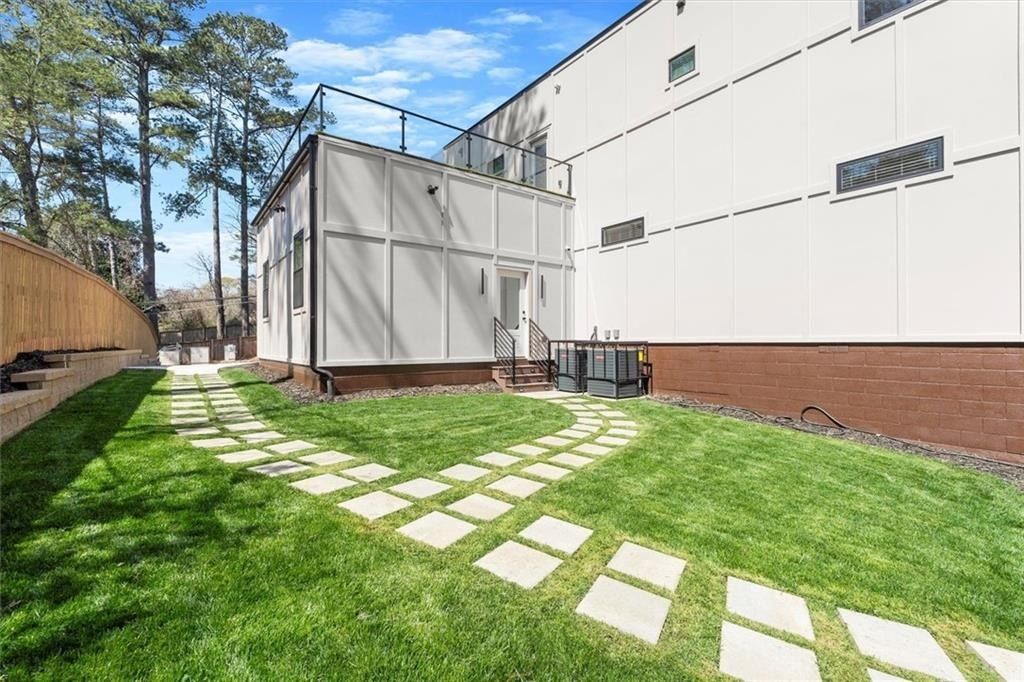 1613 Cecilia Drive Se. Atlanta, GA 30316