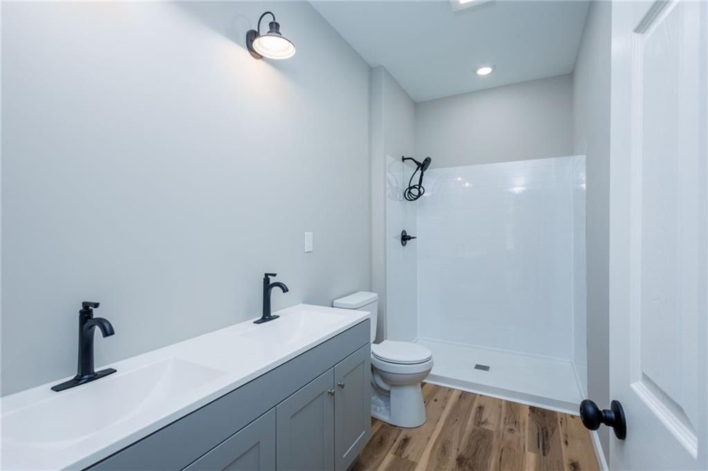 200 Back Pine Way Unit B. Ellijay, GA 30536