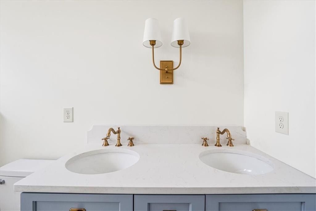 6022 Ben Parks Road. Murrayville, GA 30564