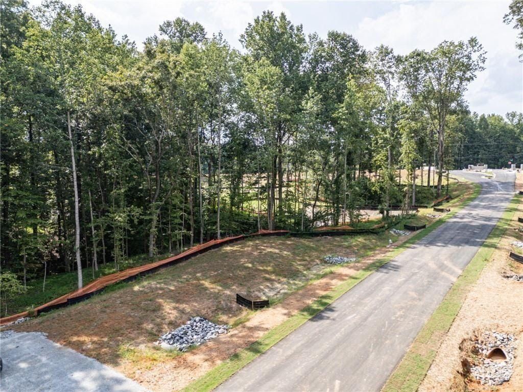 720 Oaks Trail W. Milton, GA 30004