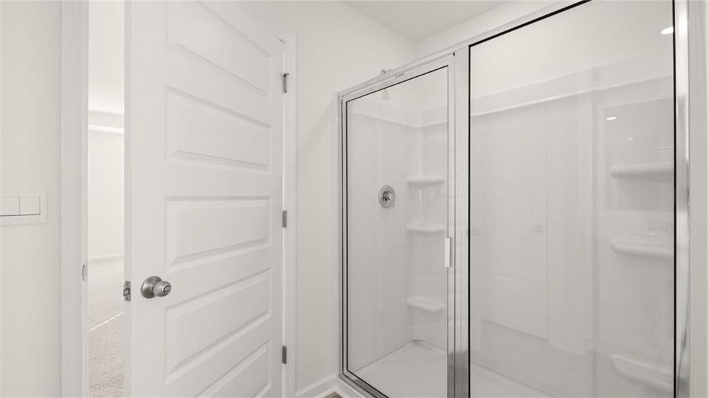 49 Weymouth Drive. Locust Grove, GA 30248