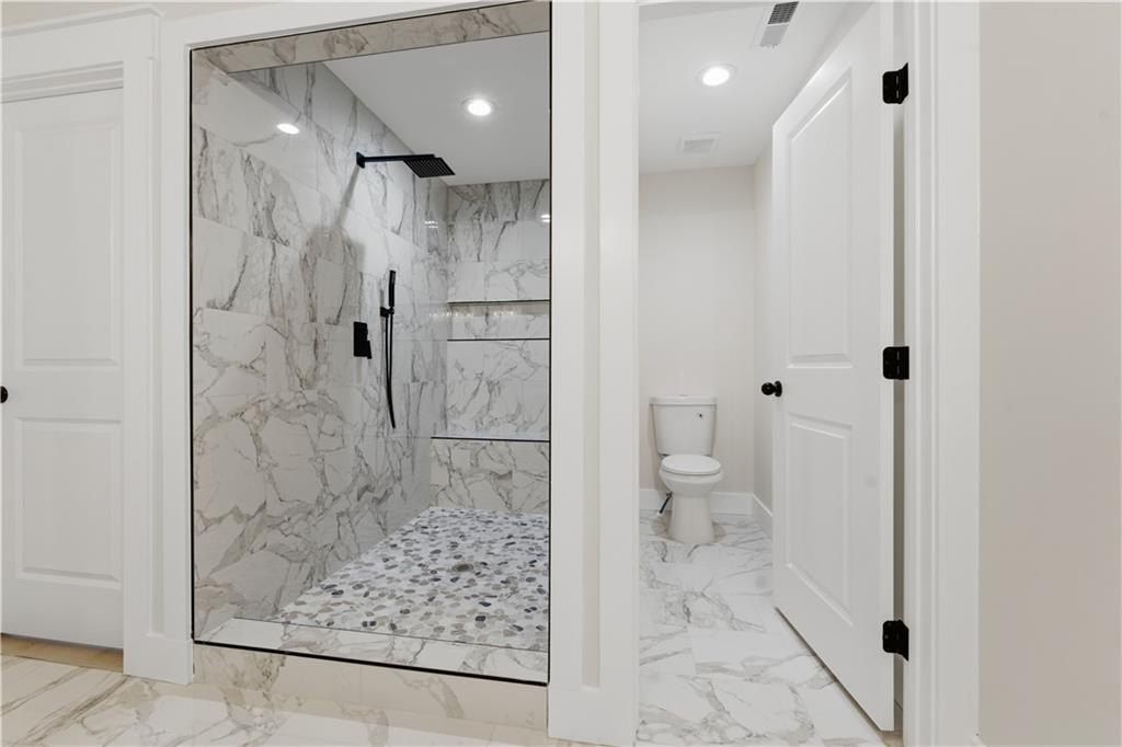 320 Hunnicutt Road Se. Mableton, GA 30126