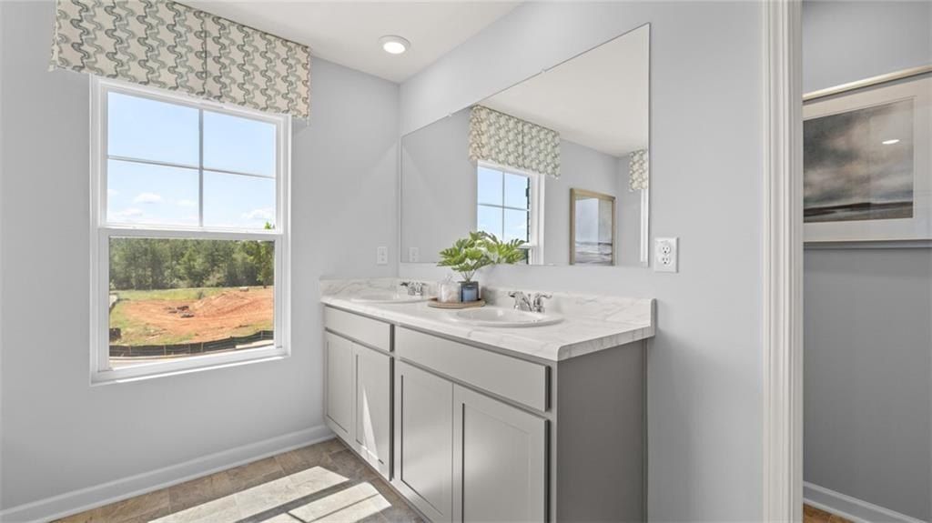 51 Weymouth Drive. Locust Grove, GA 30248