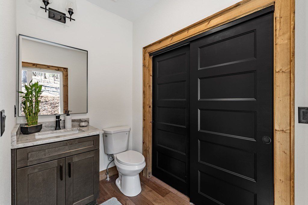 698 Oak Ridge Way. Ellijay, GA 30536