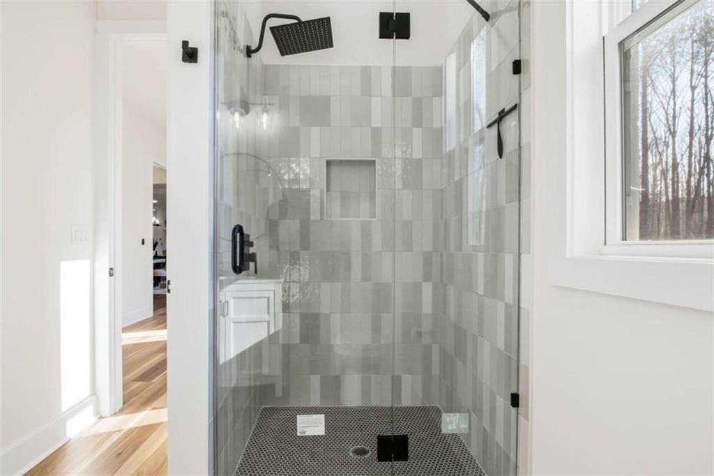 5567 Tyree Road. Winston, GA 30187