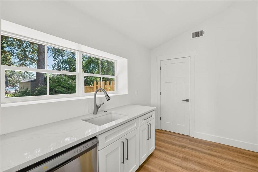 1904 Reynolds Street. Brunswick, GA 31520