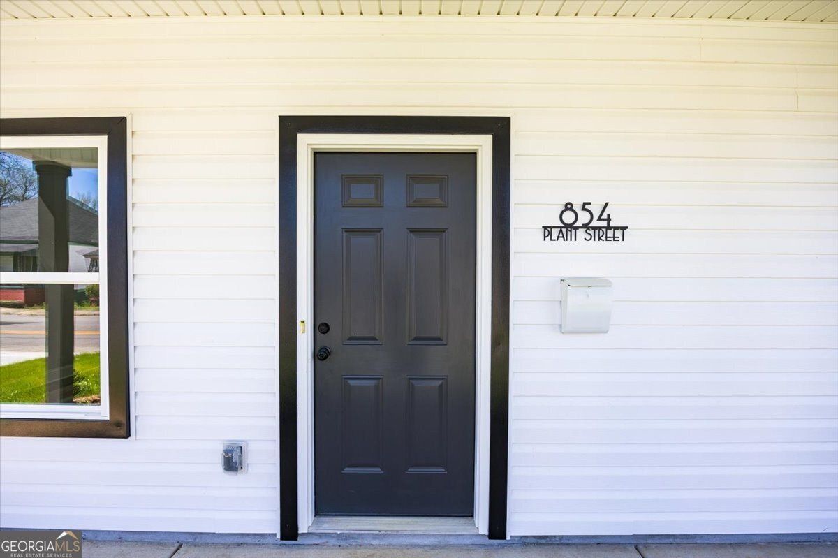 854 Plant. Macon, GA 31201