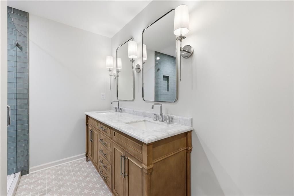 1123 Riverside Terrace. Gainesville, GA 30501