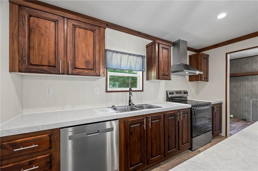 41 Cherry Circle. Lexington, GA 30648