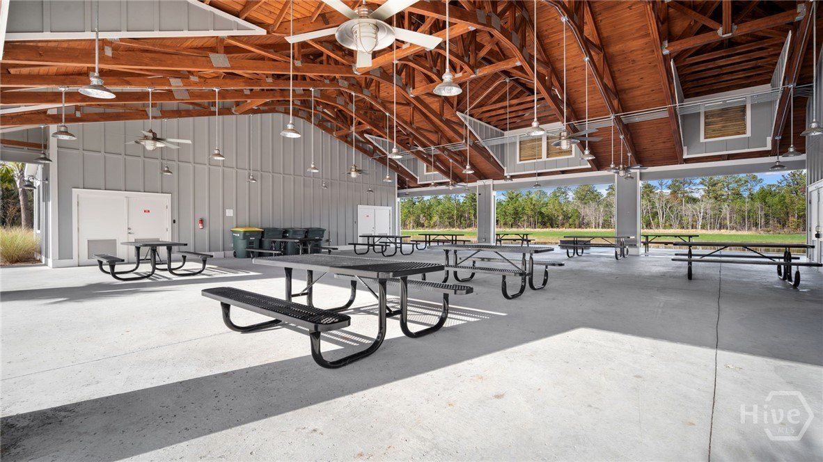 1065 Bergamot Road. Bloomingdale, GA 31302