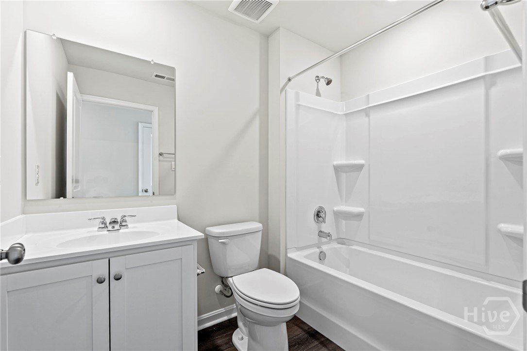 1085 Bergamot Road. Bloomingdale, GA 31302