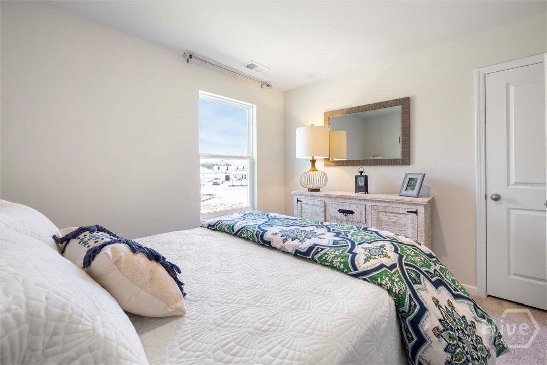 1077 Bergamot Road. Bloomingdale, GA 31302