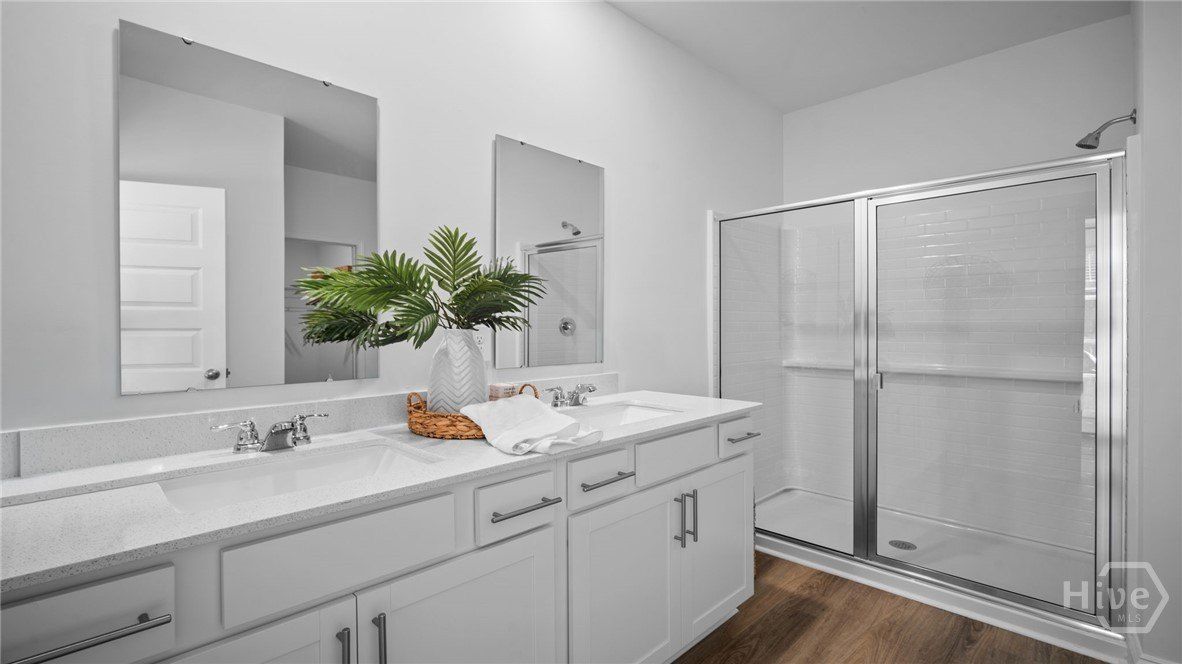 1074 Bergamot Road. Bloomingdale, GA 31302