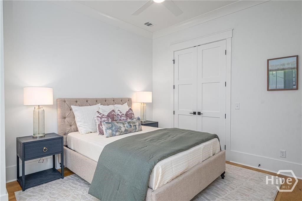 304 W 38Th Street. Savannah, GA 31401