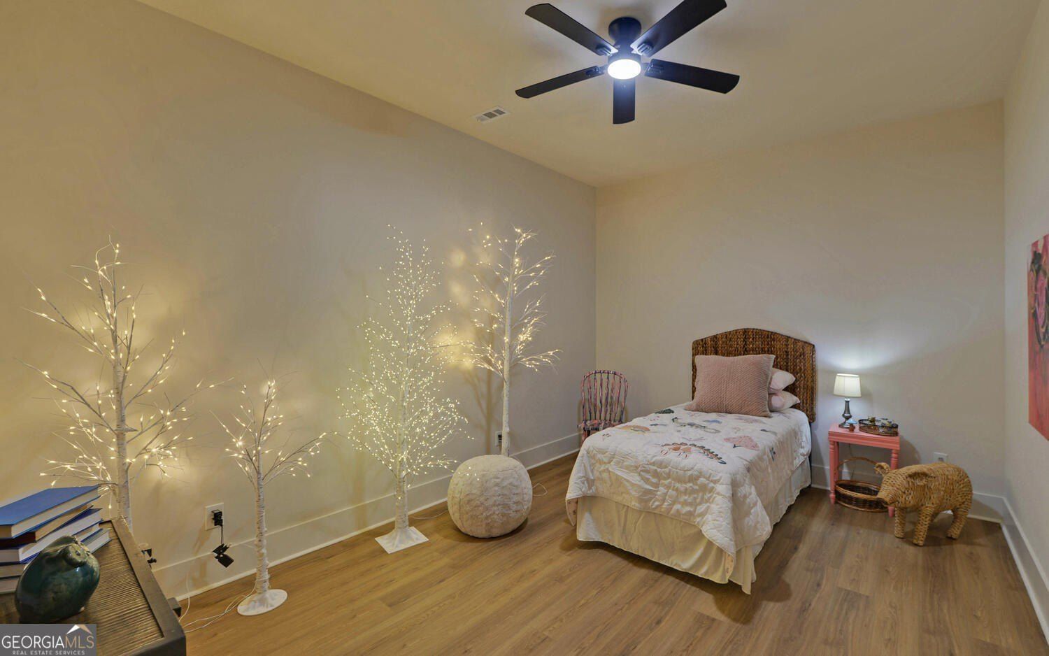 672 Tugaloo Heights Circle. Lavonia, GA 30553