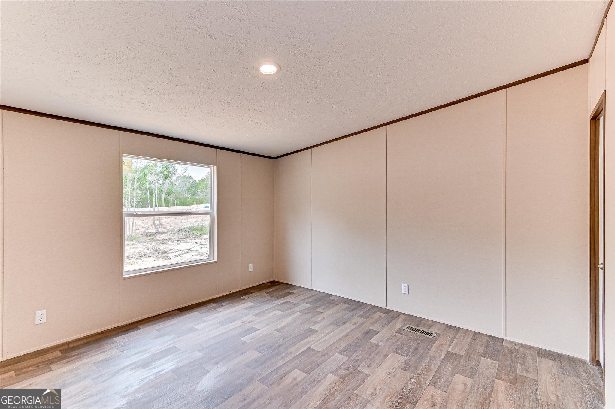 4052 US Hwy 25. Hephzibah, GA 30815