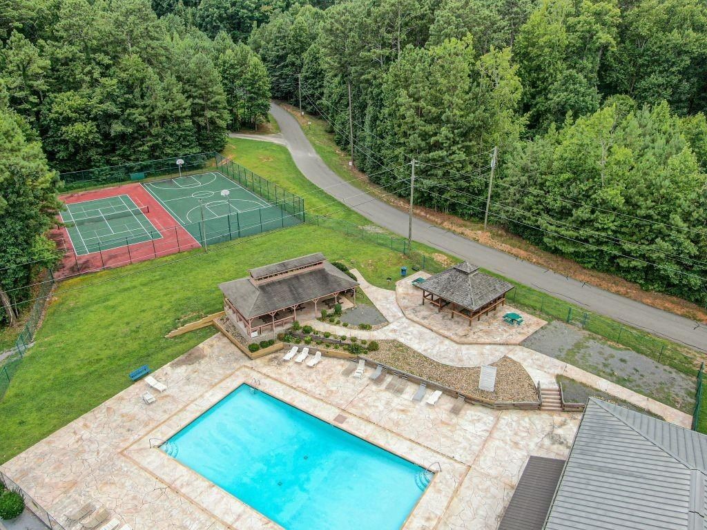 1521 Azure Lane. Ranger, GA 30734