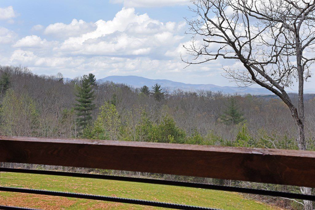 391 Sunrock Mountain Road. Blue Ridge, GA 30513