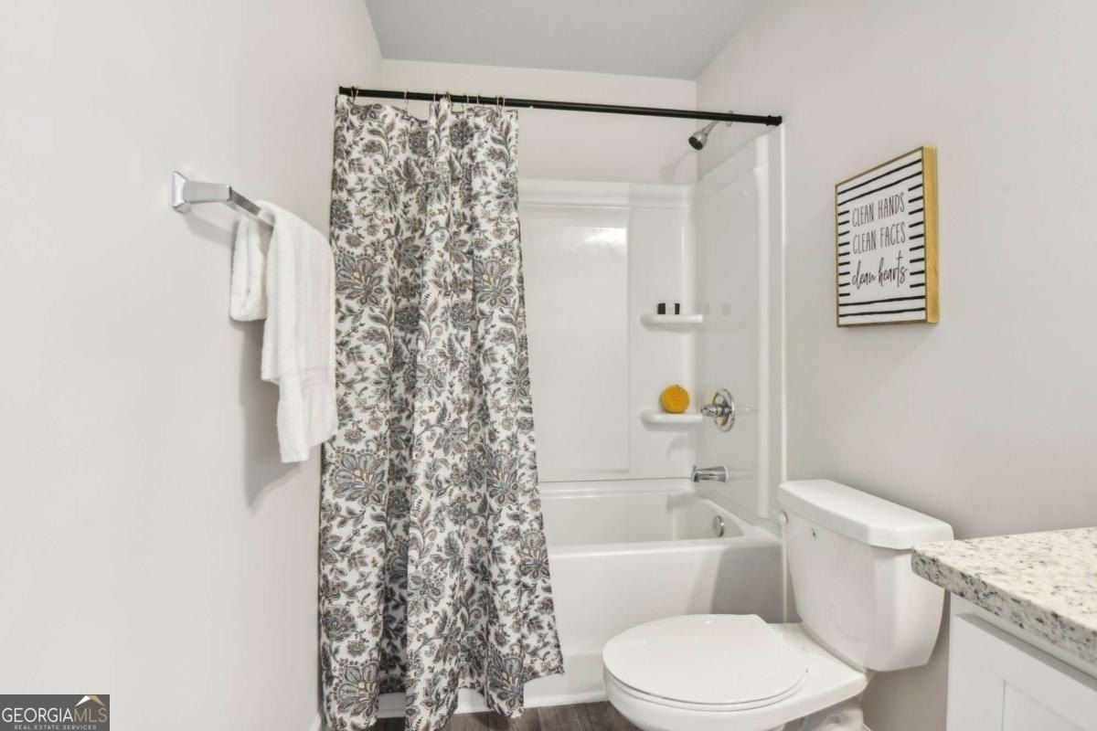 6375 Warbler Court. Morrow, GA 30260