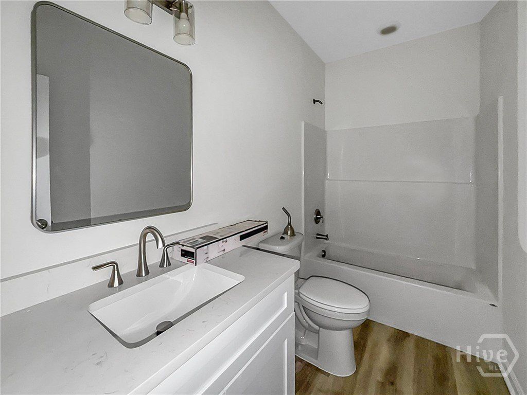 23 Fluke Avenue. Savannah, GA 31405