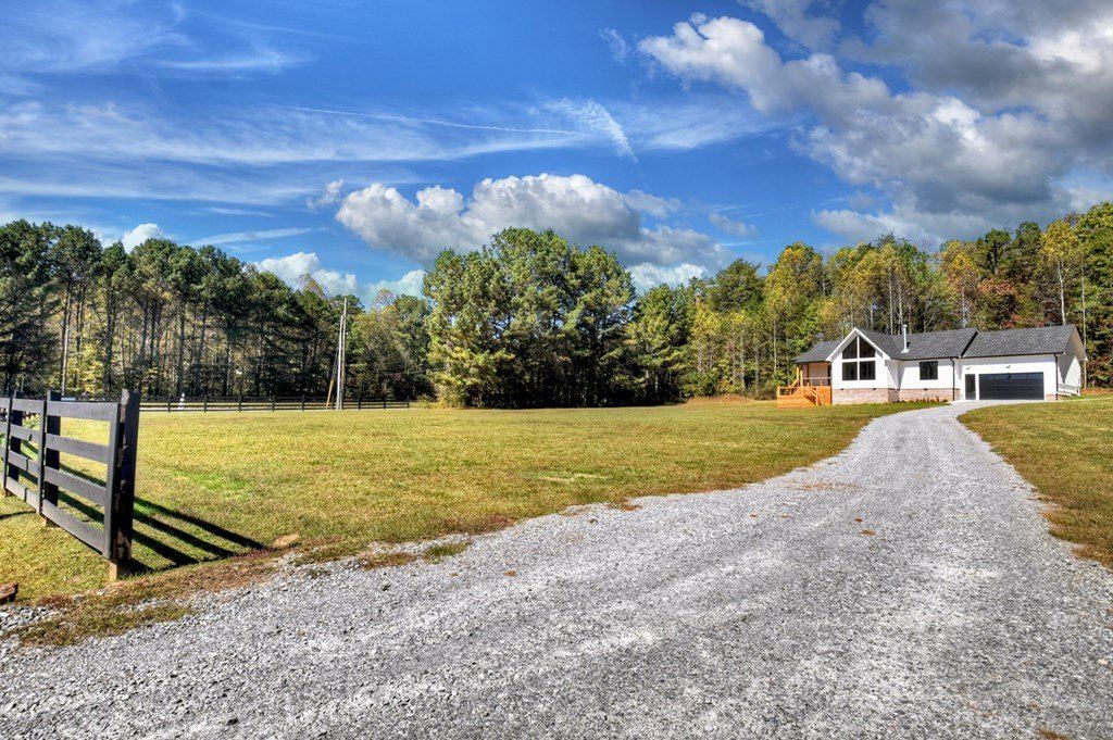 35 Brookside Court. Blue Ridge, GA 30513