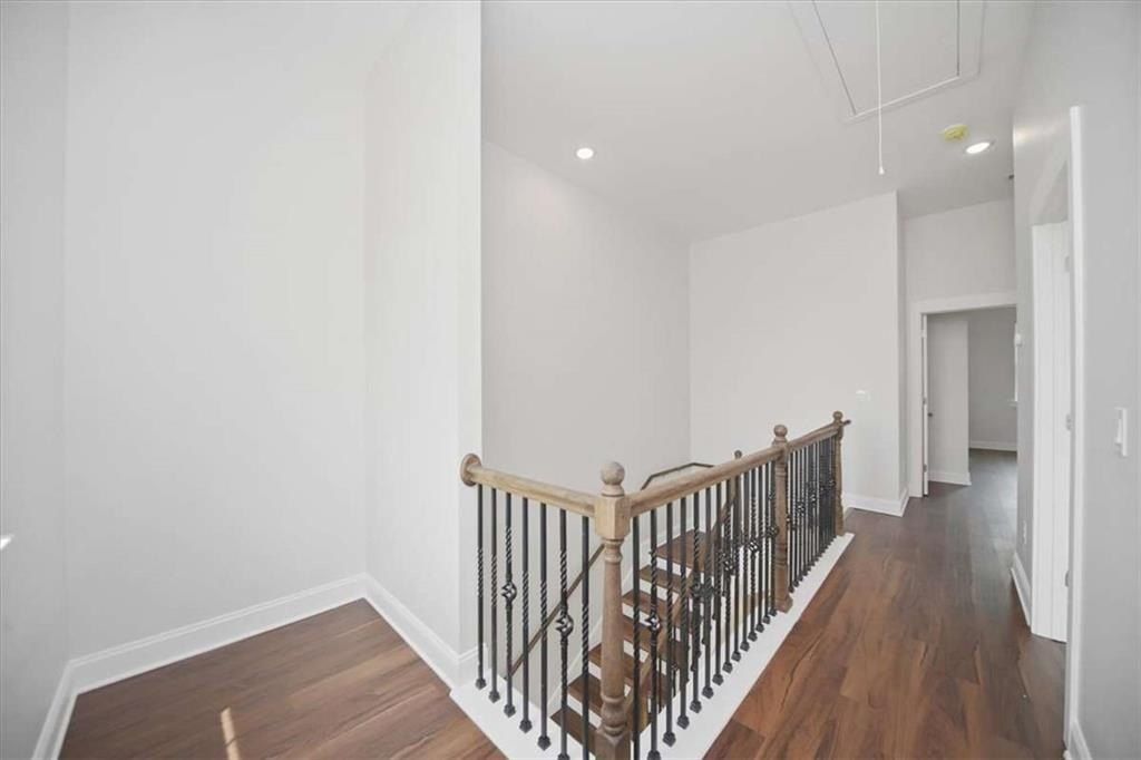 1794 E Hawthorne Avenue Unit 14 Bldg 1. Atlanta, GA 30337