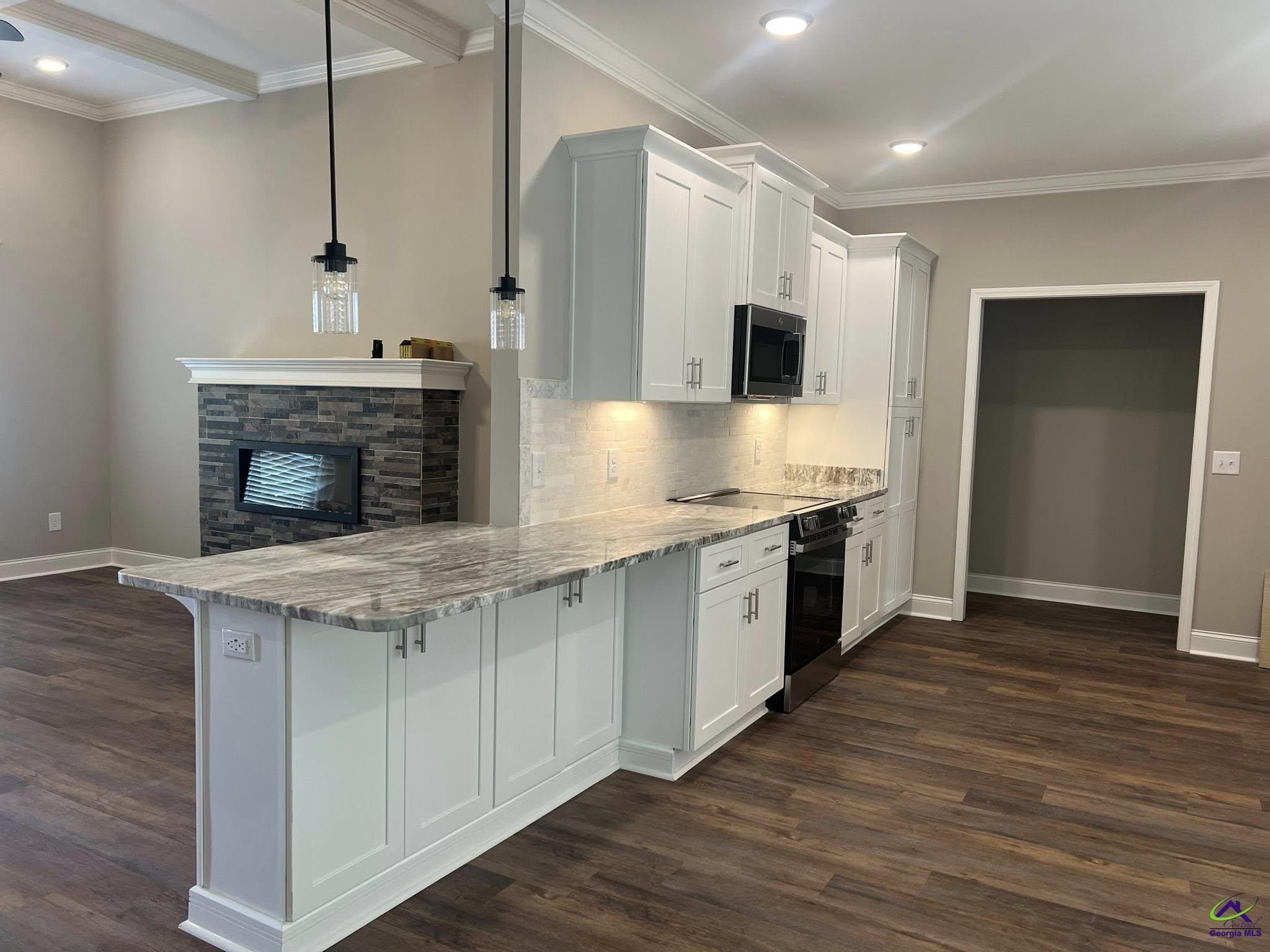 117 Early Drive. Byron, GA 31008