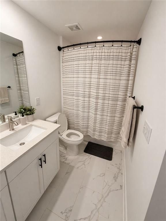 8 Andalusa. Dallas, GA 30132