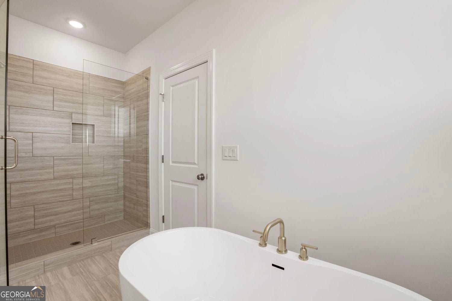 624 Oakleaf Grove Lane. Sugar Hill, GA 30518